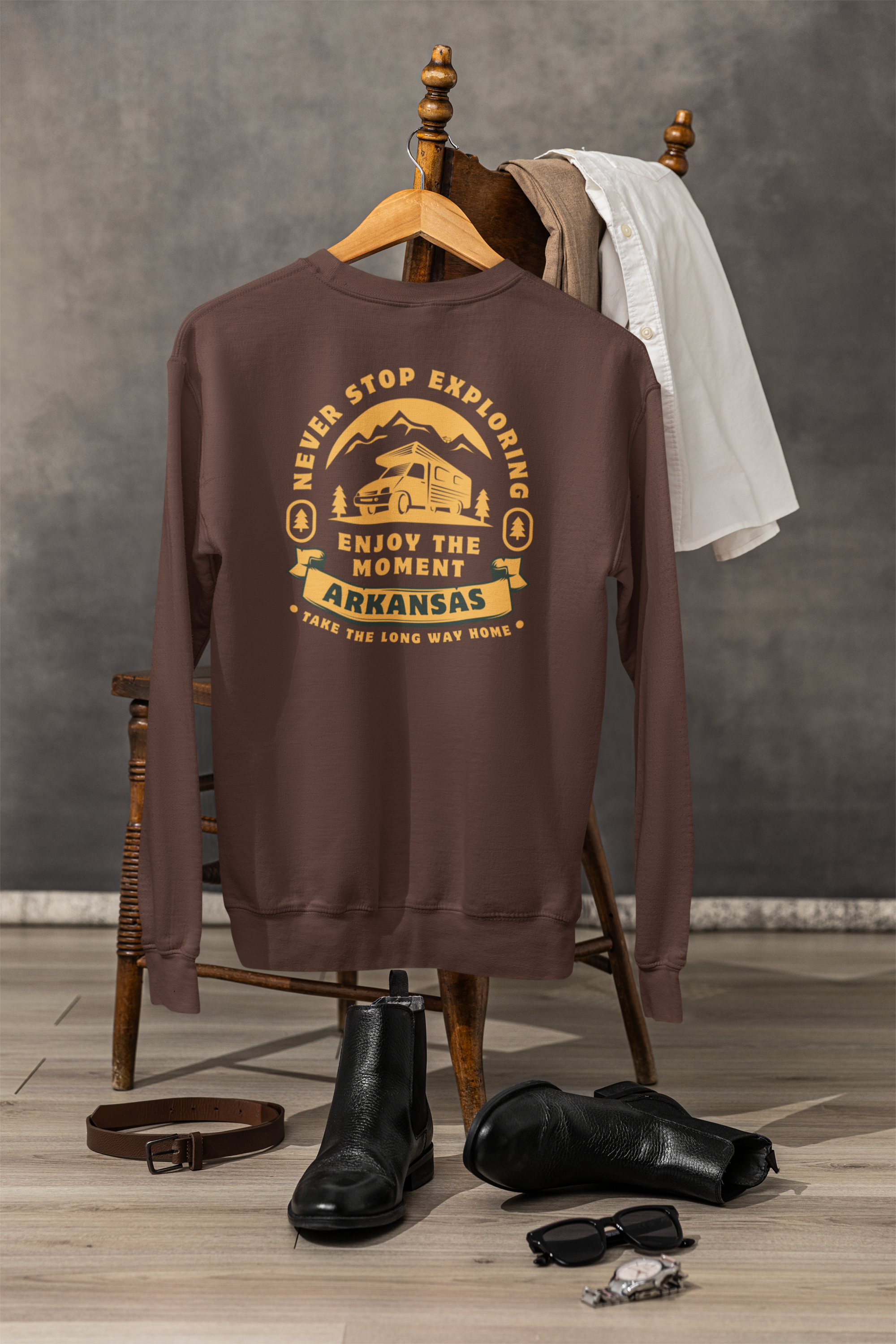 Never Stop Exploring - Arkansas - Crewneck Sweatshirt