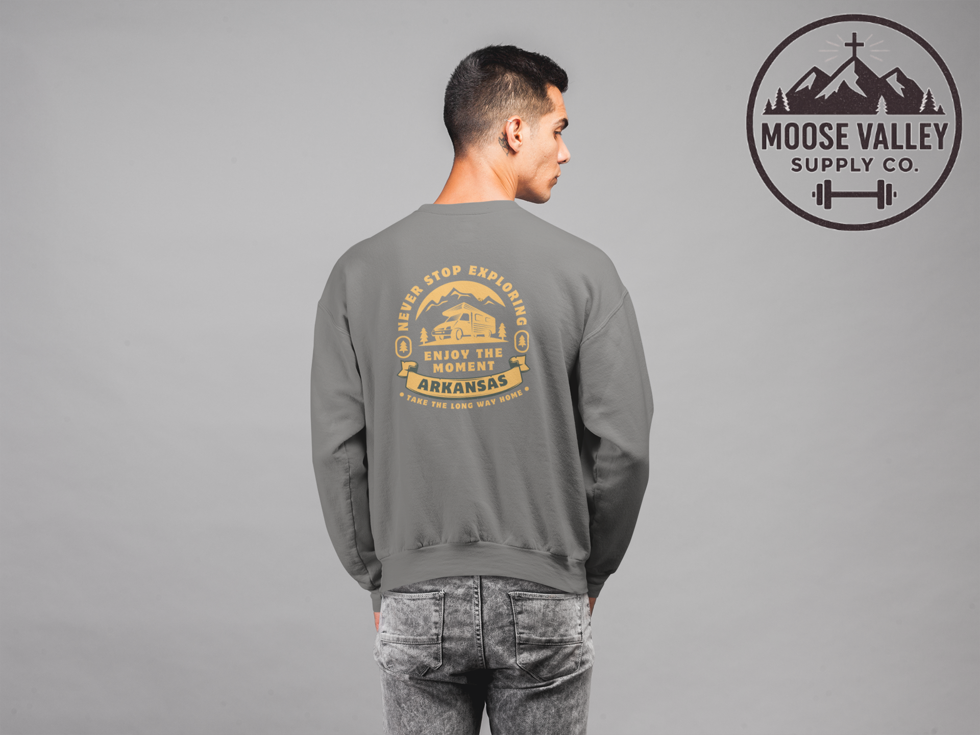 Never Stop Exploring - Arkansas - Crewneck Sweatshirt